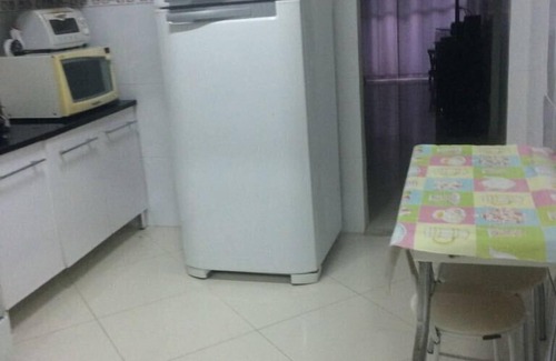 Pitangueiras Apartment | 2dorm 1suite, 50m beach, sea view, sleeps 8, 100m2, free Wifi