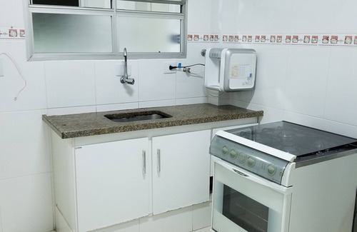 Pitangueiras Apartment | 2dorm 1suite, 50m beach, sea view, sleeps 8, 100m2, free Wifi