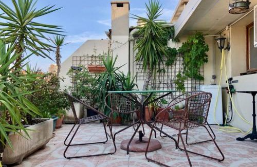 La Villette Apartment | 2FOR - Terrace full sky in Marseille