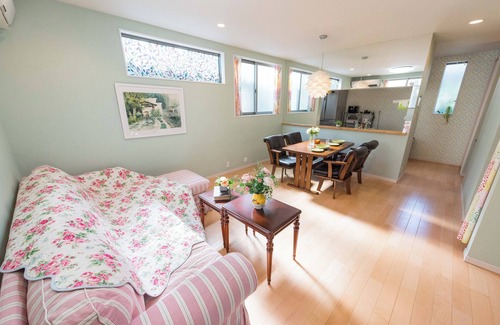 Honmachi House | 2min from Shinjuku station & 98m2 high quality house in the city center & high speed free wifi & Max 9 people