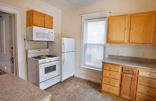 Oneonta Apartment | 2nd Base Apt 1 - All Star Baseball Rentals
