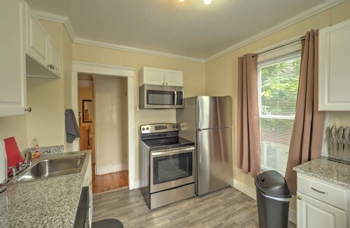 Oneonta Apartment | 2nd Base Apt 2 - All Star Baseball Rentals