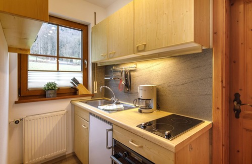 Ruhpolding Apartment | 2nd vacation apartment Lohenerberg, 43sqm, terrace, kitchen, 1 bedroom, 1 living room