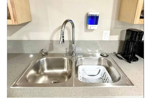 Sunrise Manor Apartment | 3. 6.9Mi To E.D.C 11Mi To strip 7.1Mi To Fremont