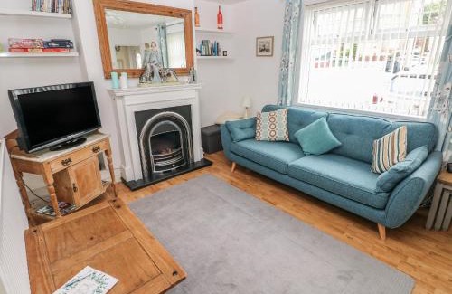 Llanelli House | 3 Aelybryn