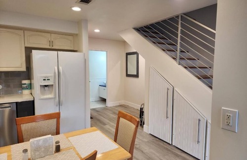 Port Hueneme House | 3-BD TOWNHOUSE W/BEACH ACCESS