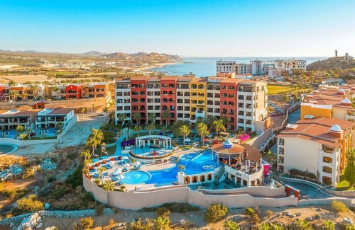 Cabo San Lucas Resort | 3 bdrms/4 bath exquisite suite brings you the finest Los Cabos luxury experience