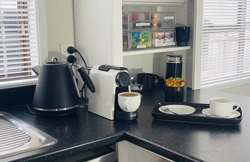 Devonport House | 3 Bdroom two-level townhouse close to Devonport