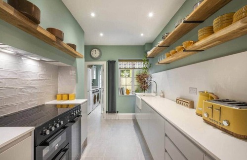Golders Green Apartment | 3 bed 2 bath modern apartment