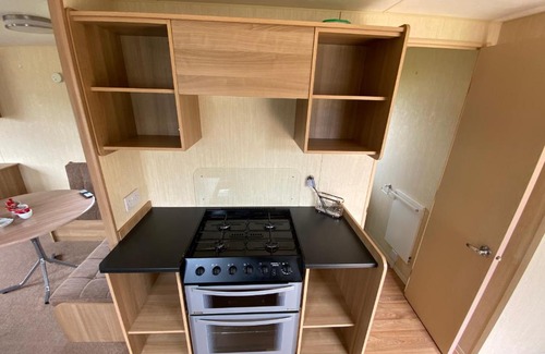 Great Yarmouth House | 3 Bed 8 Berth Caravan in California Cliffs - M1
