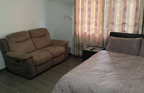 Agblesia Apartment | 3-Bed Apartment, Sleeps 6 with Wi-Fi