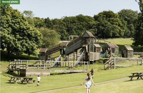 Bletchingley House | 3 bed house near Gatwick and Redhill