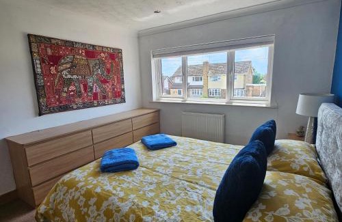 Welford House | 3 Bed House - Sleeps 7 - Parking - Wifi