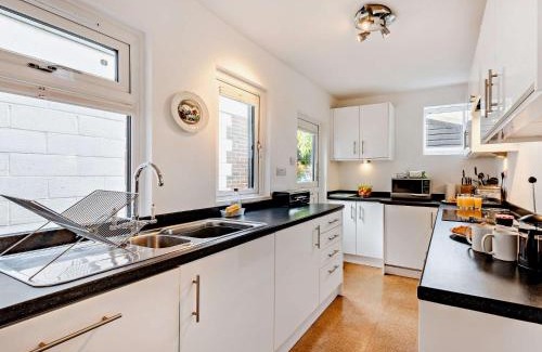 Arundel House | 3 Bed in Arundel 90894