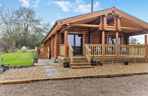 Underwood House | 3 Bed in Brinsley 93794