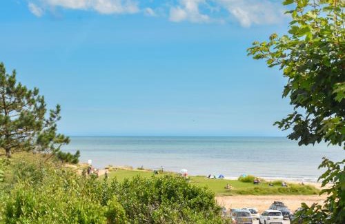 Charmouth House | 3 Bed in Charmouth 93420