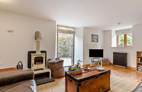 Jacobstow House | 3 Bed in Crackington Haven COHOU