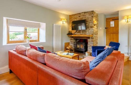 Abergavenny House | 3 Bed in Crickhowell 48309