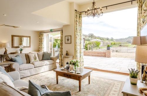 Dorchester House | 3 Bed in Dorchester 75244