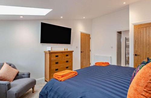 Alne House | 3 Bed in Tollerton 93897