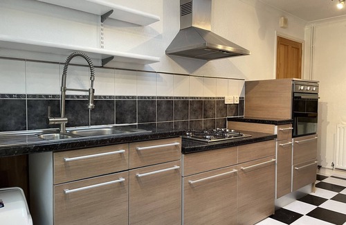 Weston-super-Mare House | 3-Bed room Tivoli Bungalow