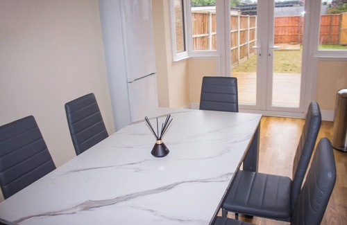 Pollards Hill House | 3 bed - Spacious Garden