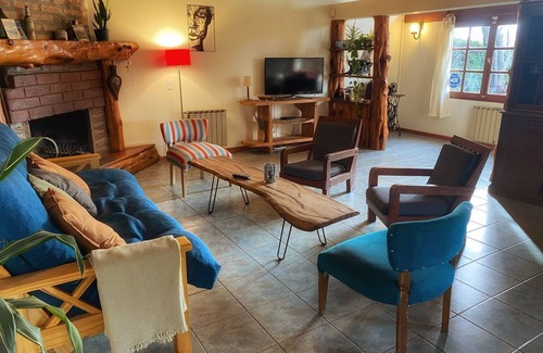 San Carlos de Bariloche House | 3-bedroom family house and home