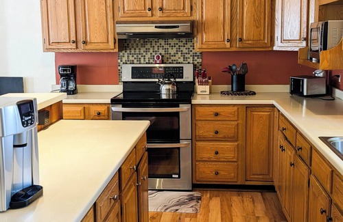 Bar Harbor House | 3 Bedroom 2 Bath Carriage House. Pet Friendly!