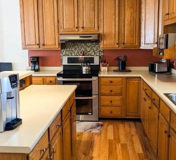 Bar Harbor House | 3 Bedroom 2 Bath Carriage House (Pet Friendly)