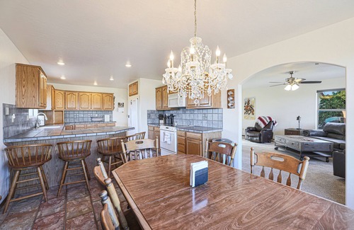 Wickenburg House | 3 Bedroom 2 bath home in Wickenburg AZ with horse facilities and pool.