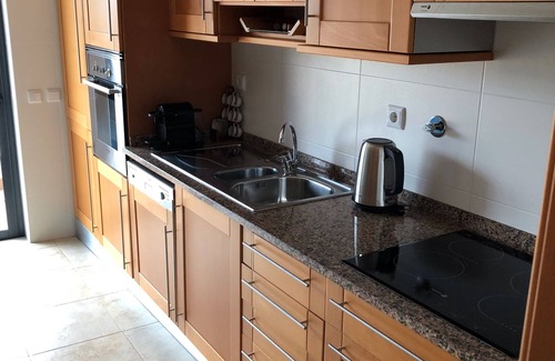 Porto de Mos Apartment | 3 bedroom 2 bathroom luxury apartment with pool/jacuzzi 8 mins to beach
