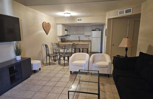 Tempe House | 3-bedroom 2-bathroom townhome in Tempe.