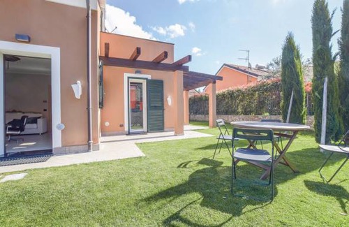 Cisano sul Neva House | 3 bedroom accommodation in Cisano sul Neva