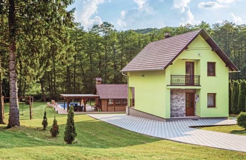 Brestovac House | 3 bedroom accommodation in Brestovac