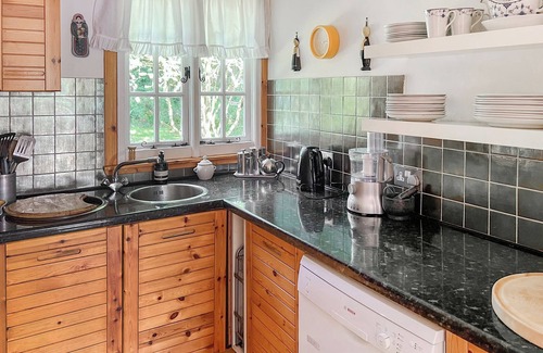 Isle of Arran Cottage | 3 bedroom accommodation in Whiting Bay