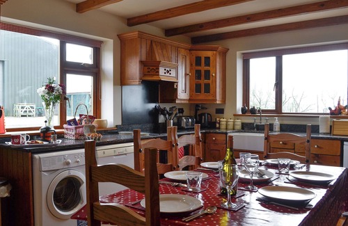 Caernarfon Cottage | 3 bedroom accommodation in Cilgwyn, near Caernarfon