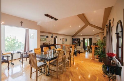 Grubine House | 3 bedroom accommodation in Grubine