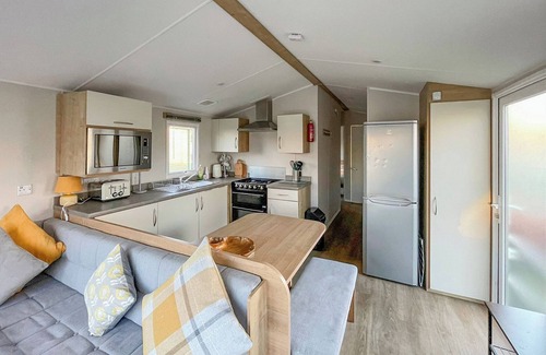 Morecambe Cottage | 3 bedroom accommodation in Heysham, near Morecambe