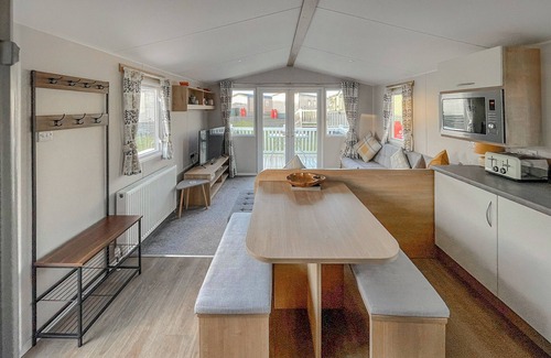 Morecambe Cottage | 3 bedroom accommodation in Heysham, near Morecambe