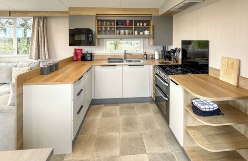 Castle Douglas House | 3 bedroom accommodation in Sandgreen