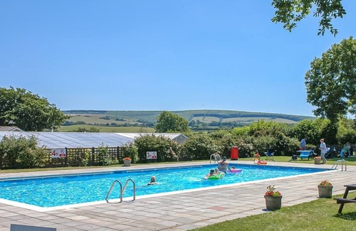 Ningwood House | 3 bedroom accommodation in Newbridge, Nr Yarmouth