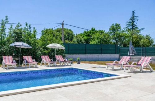 Brgod House | 3 bedroom accommodation in Trget