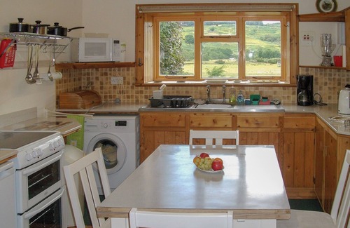 Achnahanat Cottage | 3 bedroom accommodation in Strath Oykel, by Ardgay