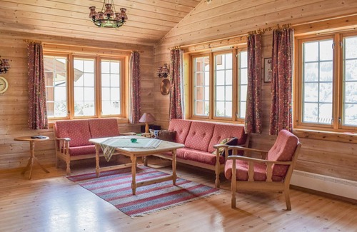 Olden House | 3 bedroom accommodation in Olden