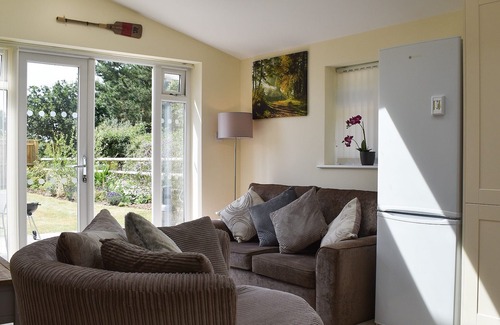 New Forest District Cottage | 3 bedroom accommodation in Downton, near Lymington