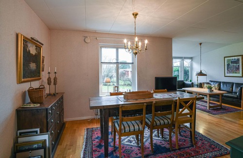 Sjotorp House | 3 bedroom accommodation in Sjötorp