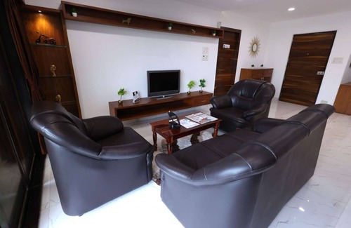 Government Colony Apartment | 3 Bedroom Apartment (Gagal Home)