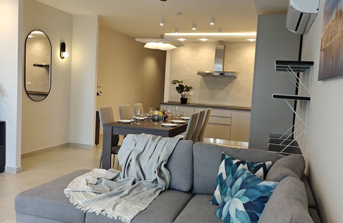 Ta' Pinu Apartment | 3-bedroom apartment in Għarb with Stunning views, breakfast and hotel amenities