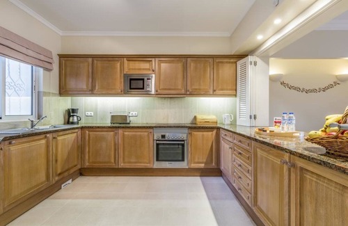 Almancil Apartment | 3 Bedroom Apartment w/Private Pool Quinta do Lago