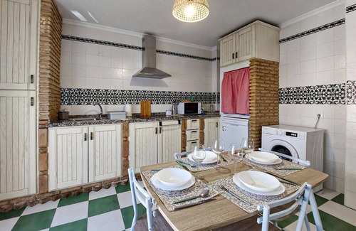 Aznalcazar Apartment | 3 bedroom awesome apartment in Aznalcázar